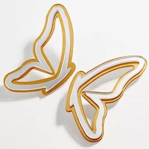 🦋 2/$24 Mirrored Butterfly Earrings 🦋